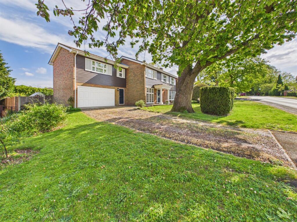 Main image of property: Oak Tree Road, Tilehurst, Reading