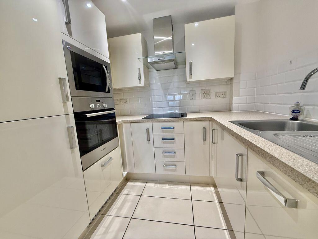 Apartment in Bournemouth - View 2
