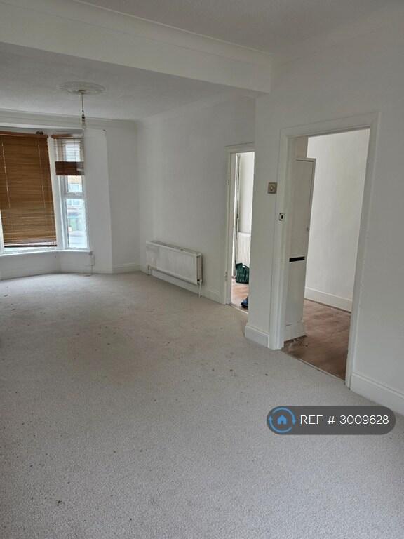 House in London - View 3