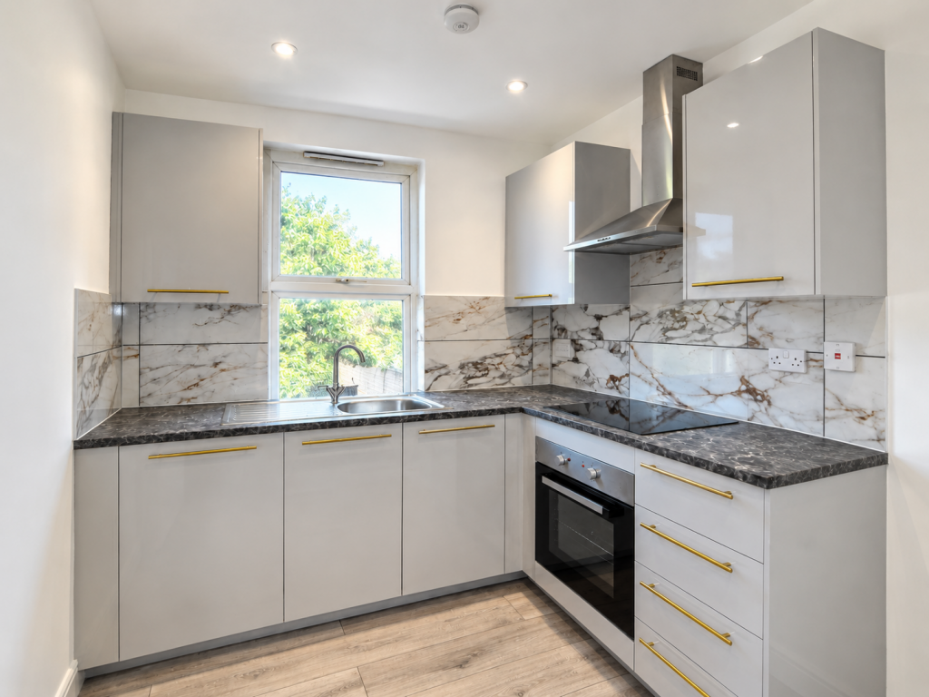 House in Twickenham - View 4
