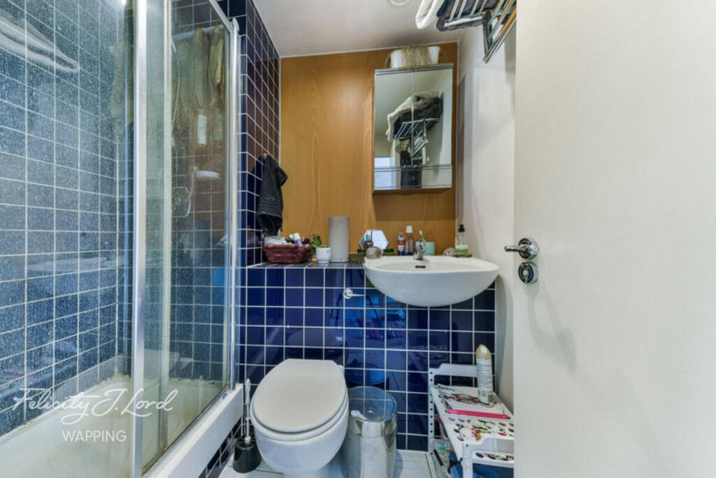 Apartment in London, St. George in the East, Whitechapel - View 4