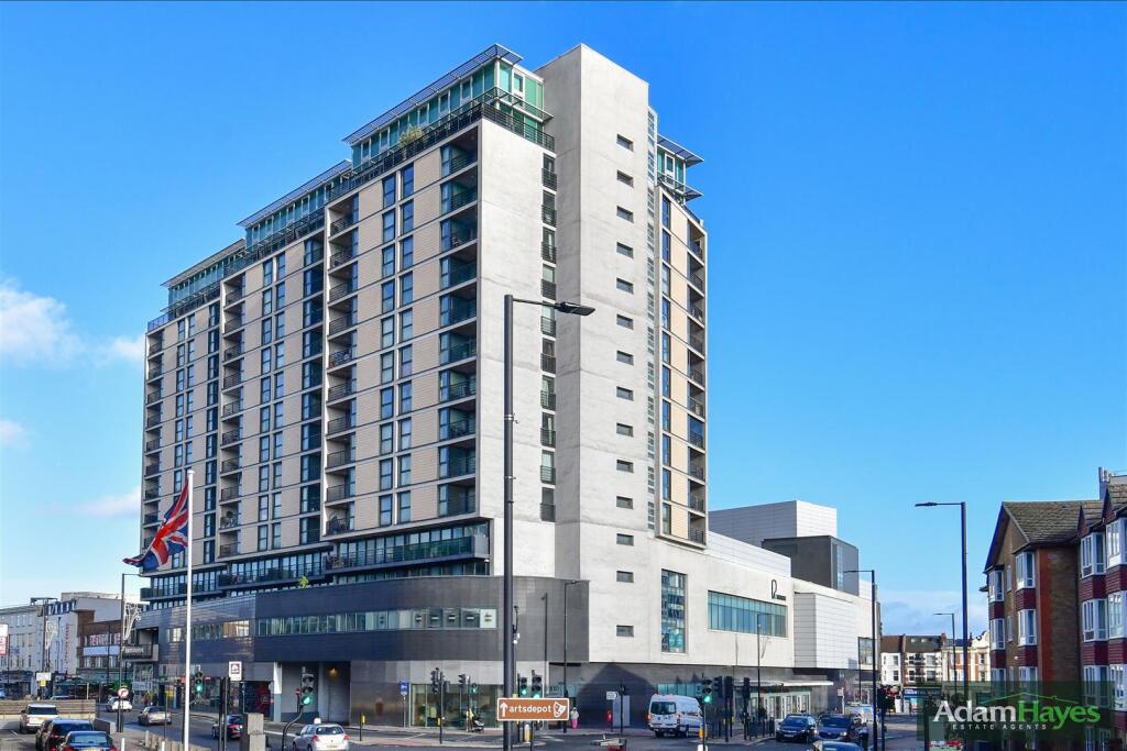 Main image of property: Kingsway, North Finchley N12