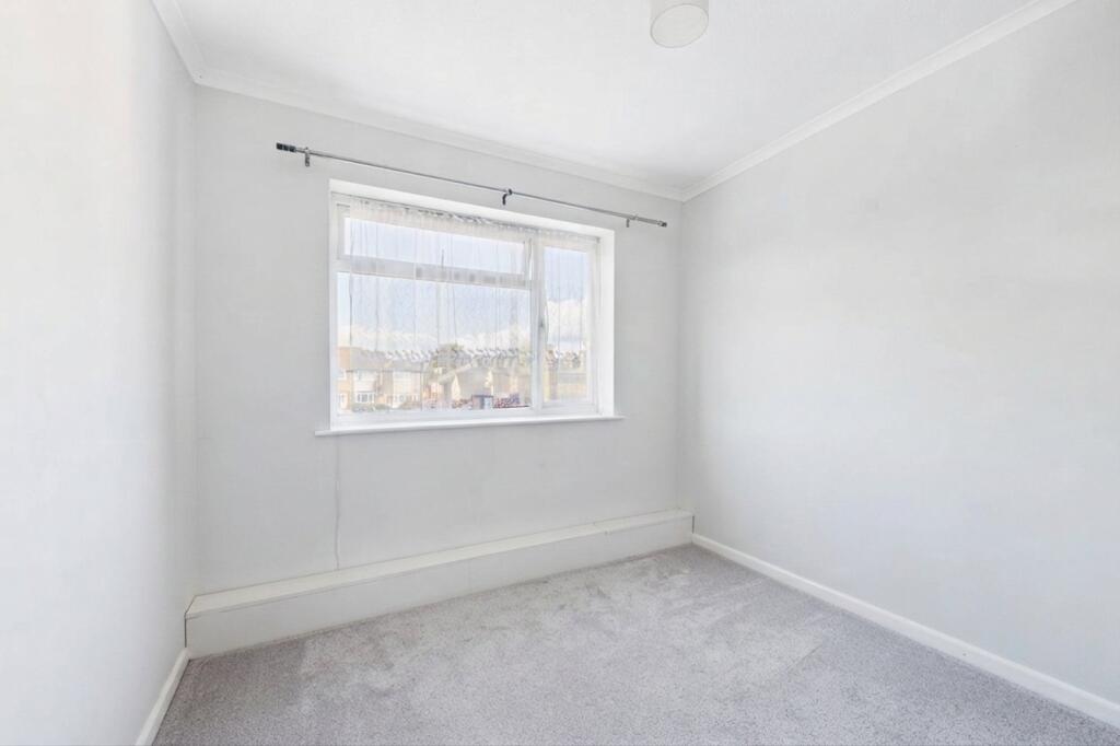 House in Spelthorne, Surrey - View 4