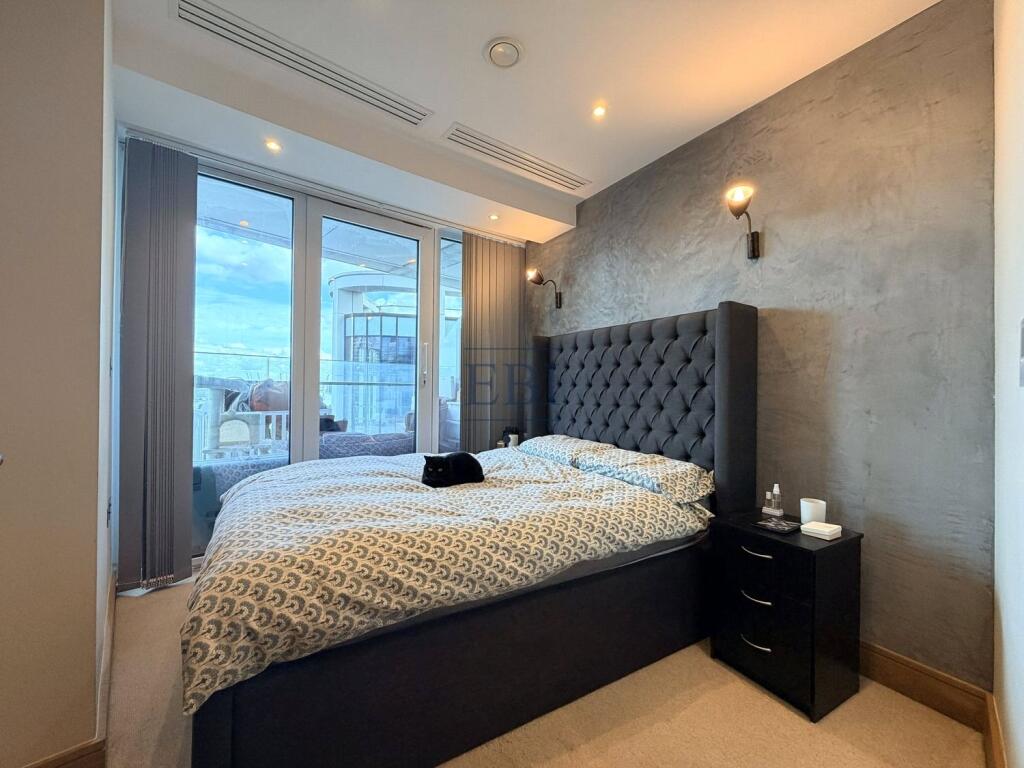 Apartment in London, St John's Estate, Isle of Dogs - View 4