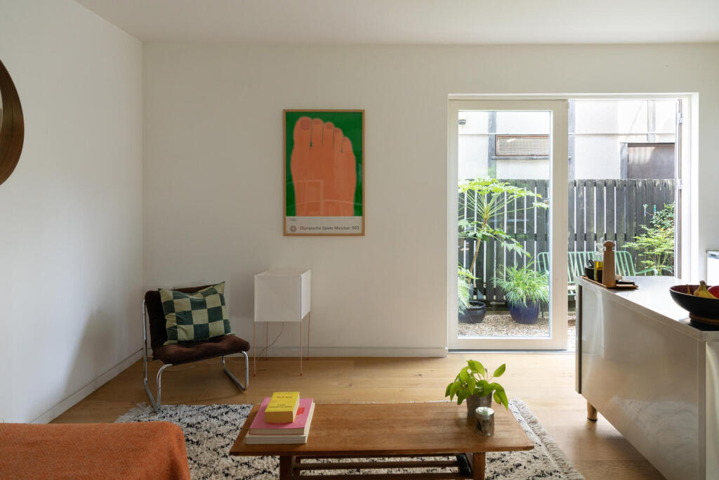 Apartment in London - View 3