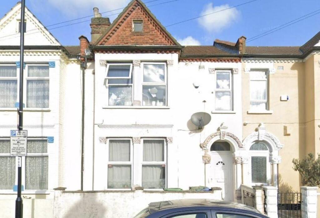 4-bed terraced on Hathaway Road, Croydon, £525,000