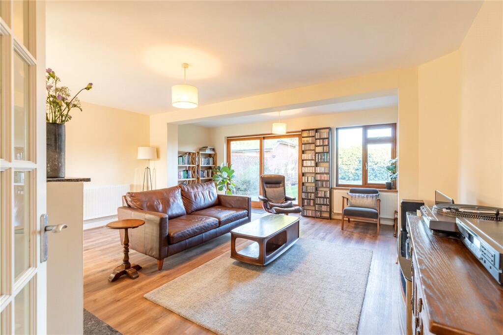 Stockcross, Newbury, Berkshire, RG20 photo 2