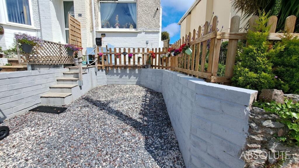Apartment in Torquay - More