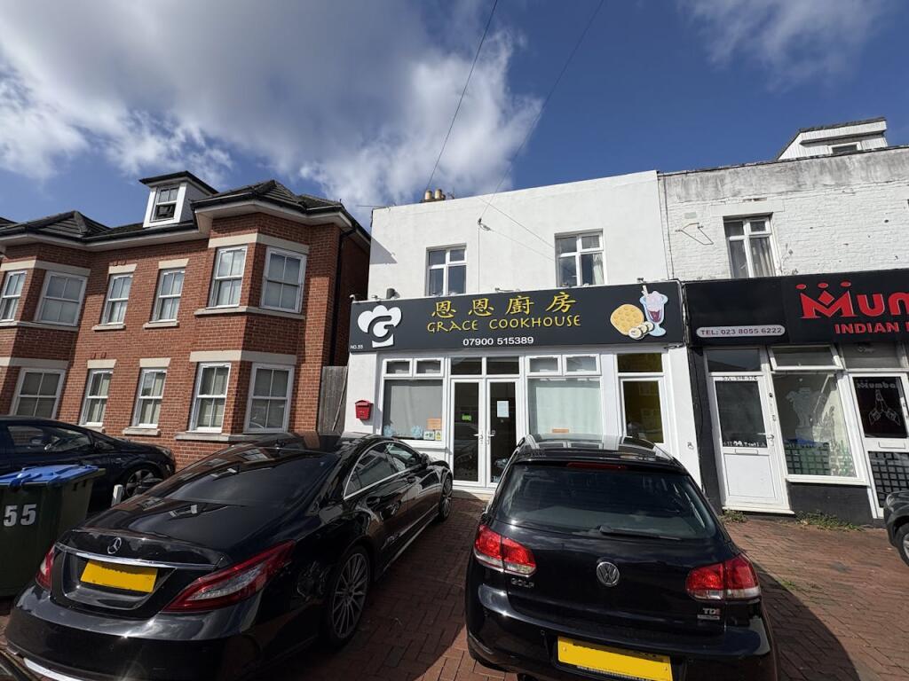 Main image of property: 55 High Road, Southampton, SO16 2JE
