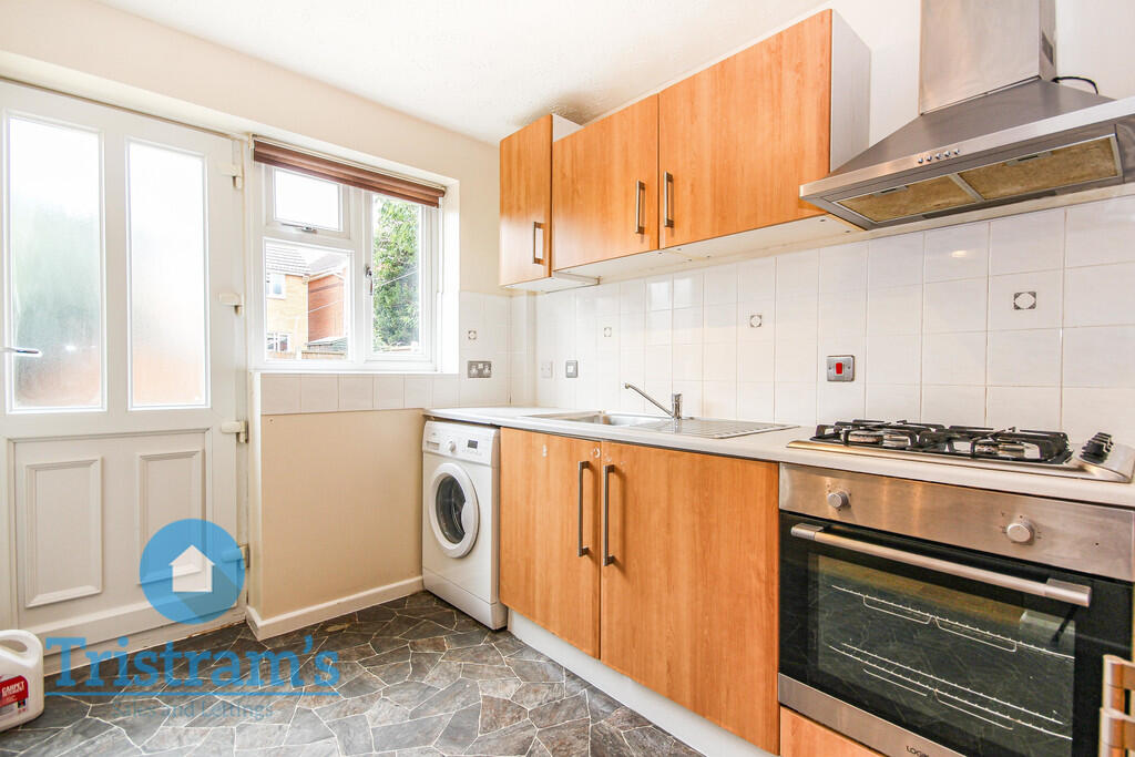 House in Nottingham, Assarts Farm Estate, Nuthall - View 4