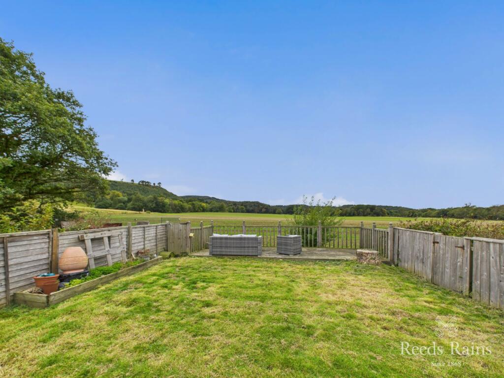 Aldenham Road, Guisborough, North Yorkshire, TS14 photo 2