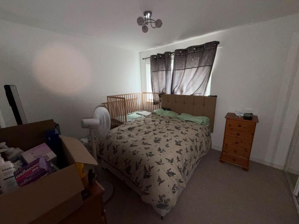 House in Glasgow, South Lanarkshire - More