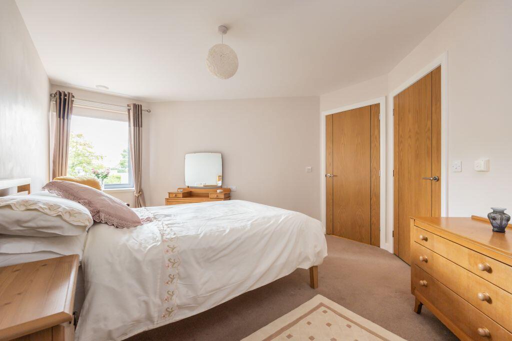 Apartment in Edinburgh - View 5
