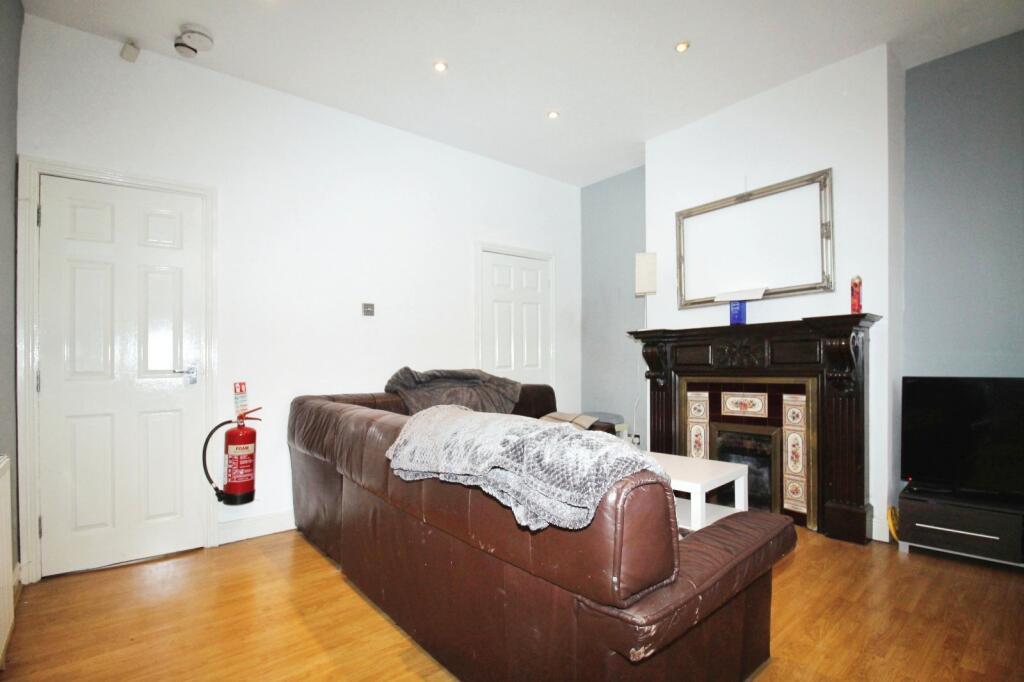 House in Leeds - View 4