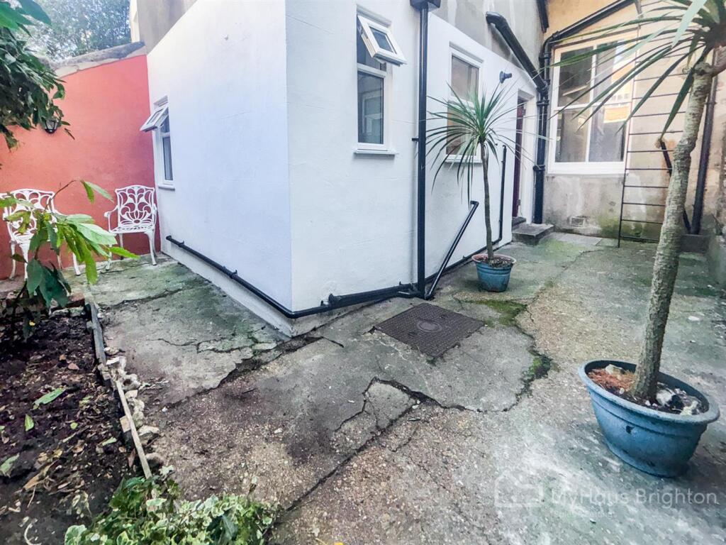 Property photo 10