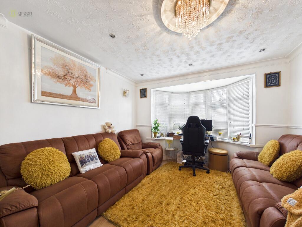 House in Birmingham, Hodge Hill - View 4