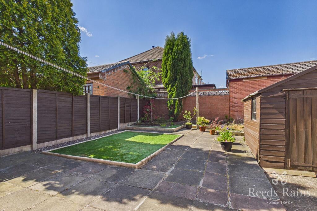 Legh Road, Haydock, St. Helens, Merseyside, WA11 photo 4