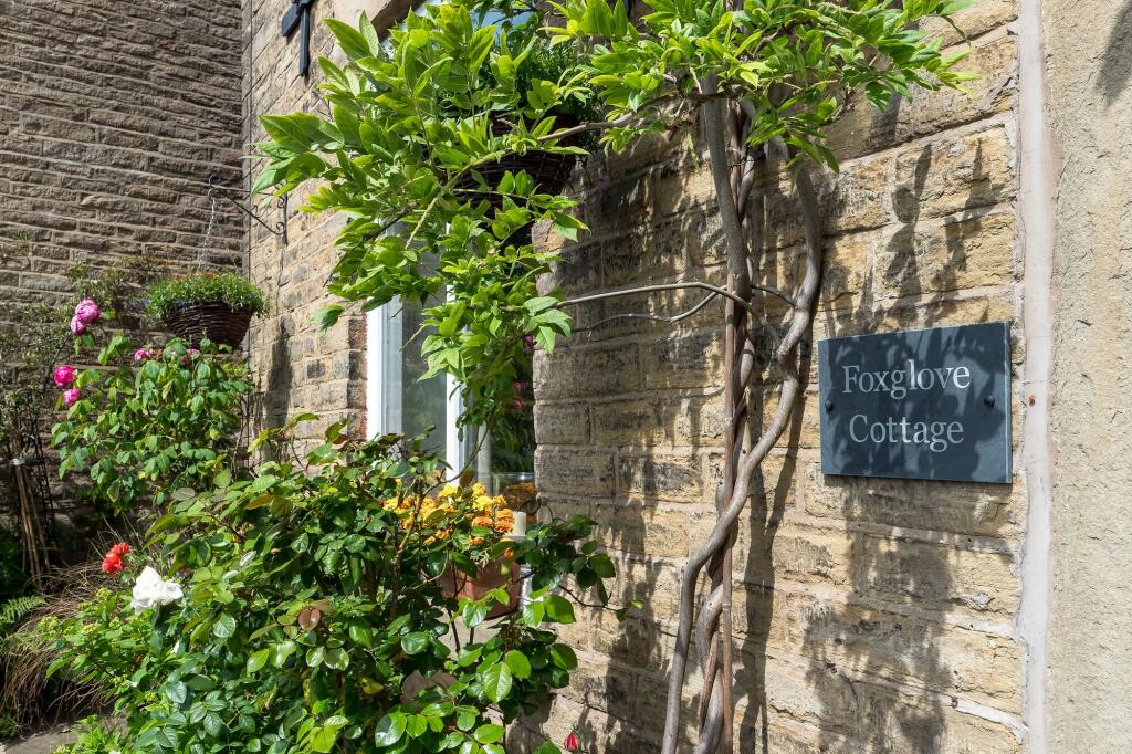 Foxglove Cottage, Higher Lane, Kerridge photo 4