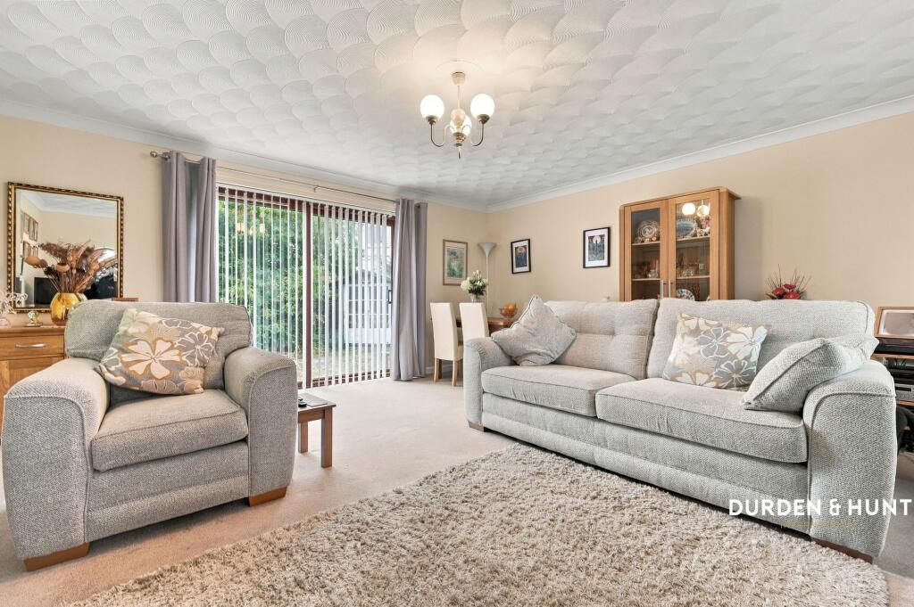 Holland Road, Clacton-On-Sea, CO15 photo 3