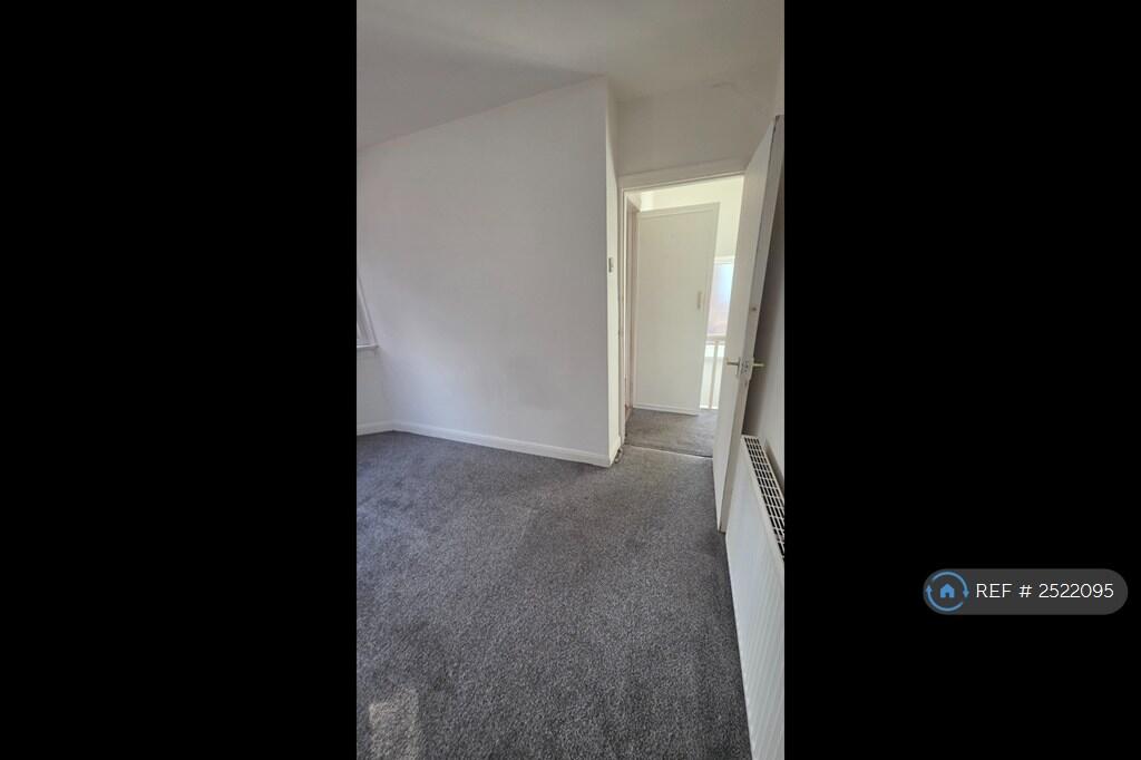 3 bedroom detached house for rent