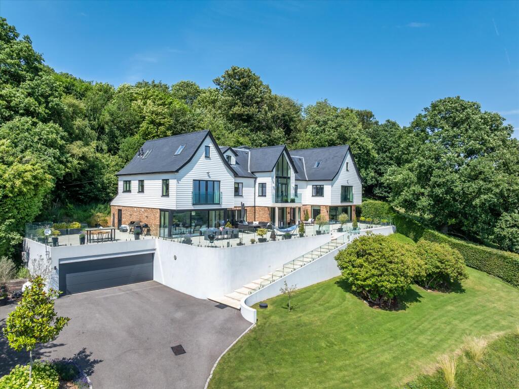 House in Tonbridge - View 4