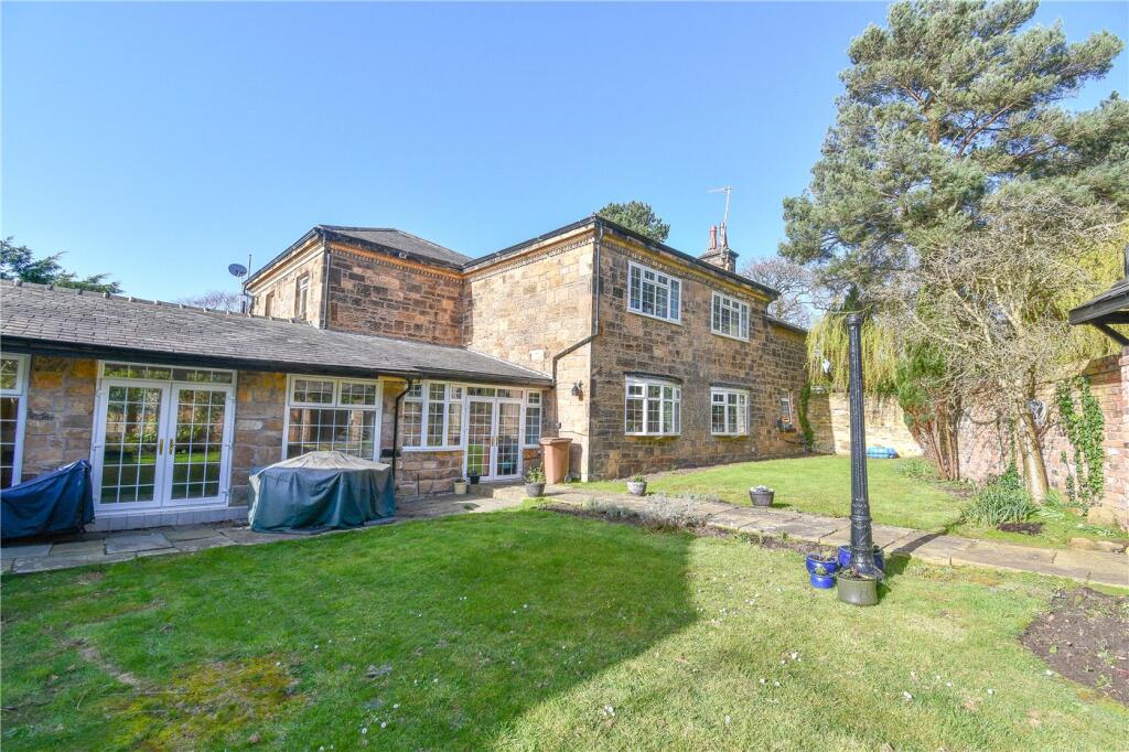 Main image of property: Noctorum Lane, Prenton, Wirral