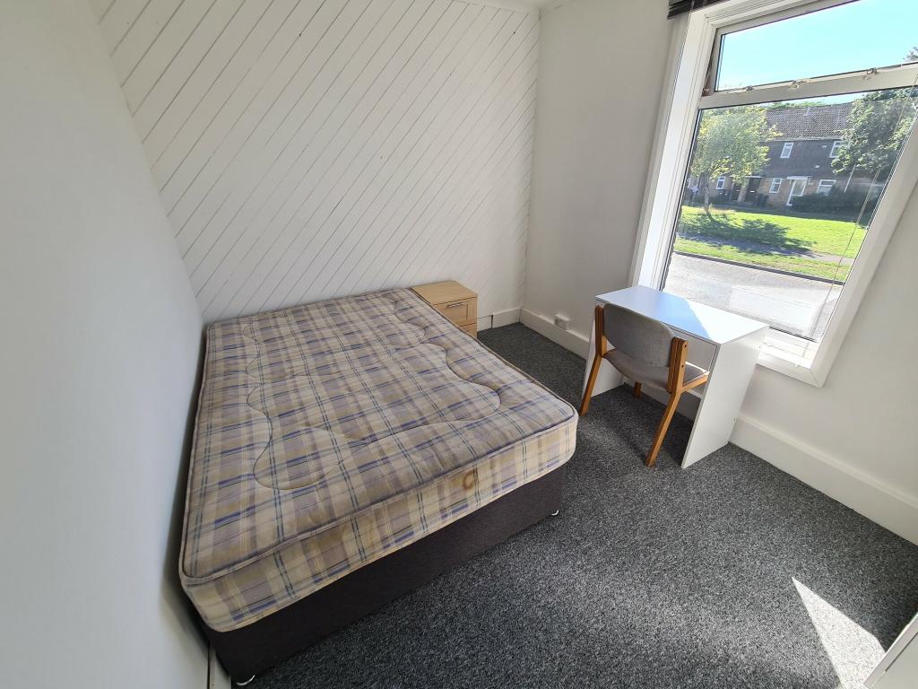 Additional image 7 of 6 Bed Student House on Columbia Road