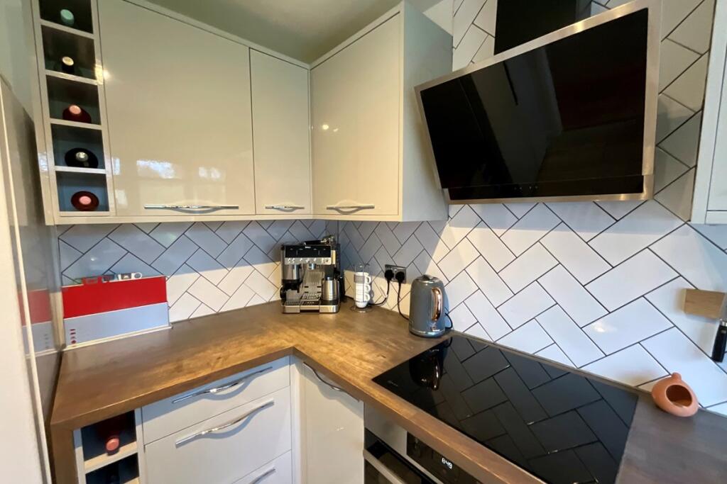 Edinburgh Drive, North Anston, Sheffield, Rotherham, S25 4HD - View 4