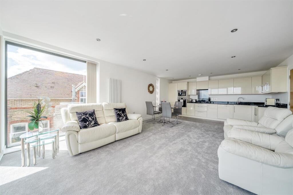 Apartment in Bournemouth - View 5