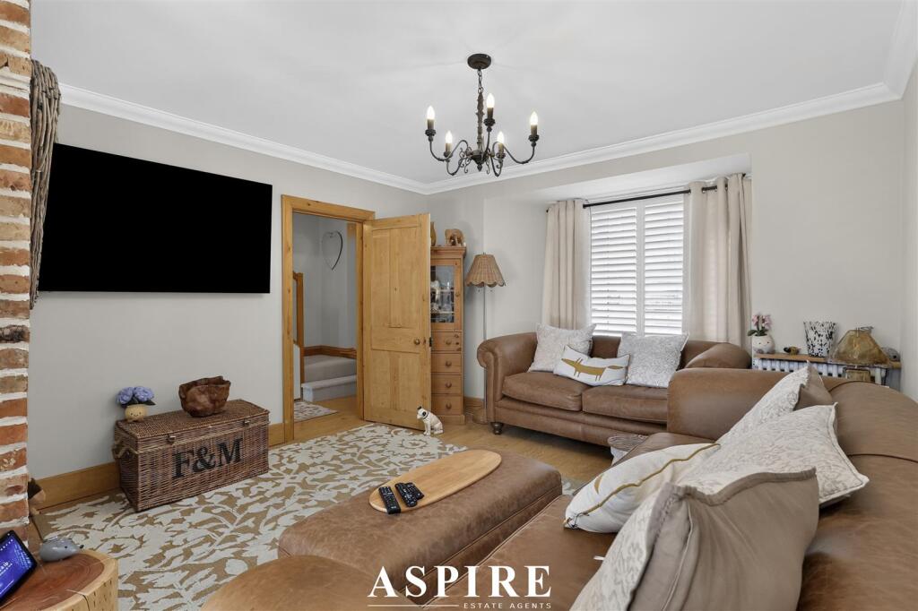 House in Basildon - View 2