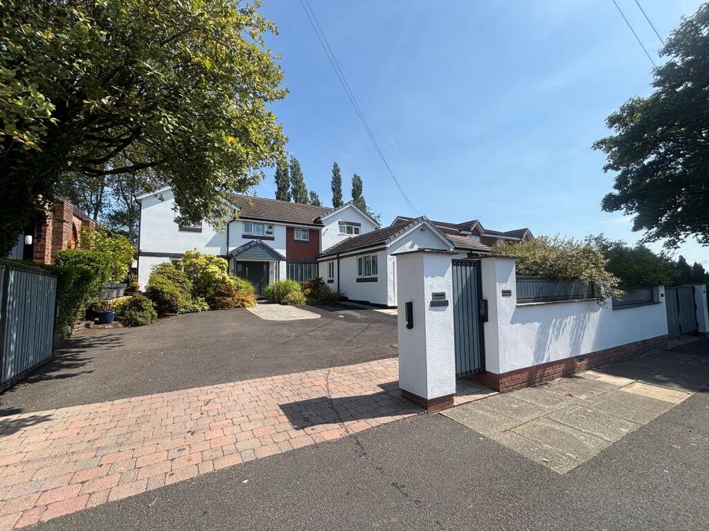 Main image of property: Lansdowne Road, Atherton, M46