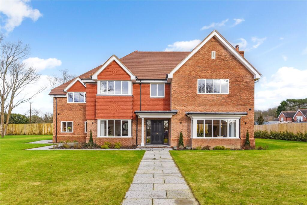 Main image of property: Brook Avenue, Warsash, Southampton, Hampshire, SO31