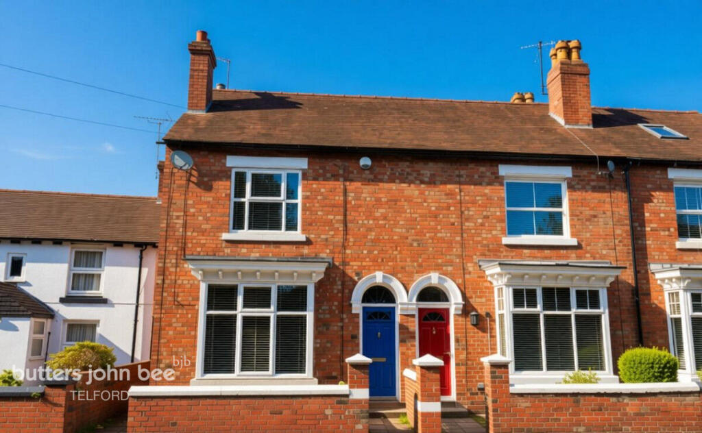3-bed terraced on Bennetts Bank, Telford, £160,000