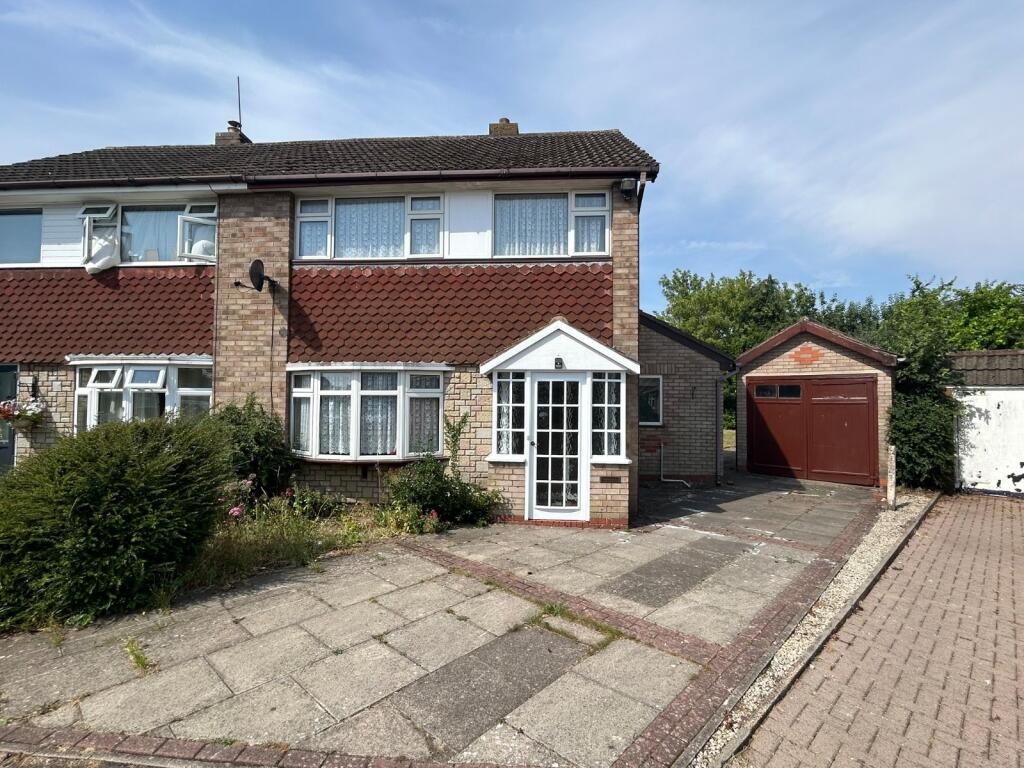 Main image of property: Thames Close, Bulkington, Bedworth, Warwickshire, CV12