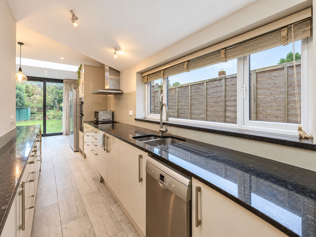 House in London - View 4
