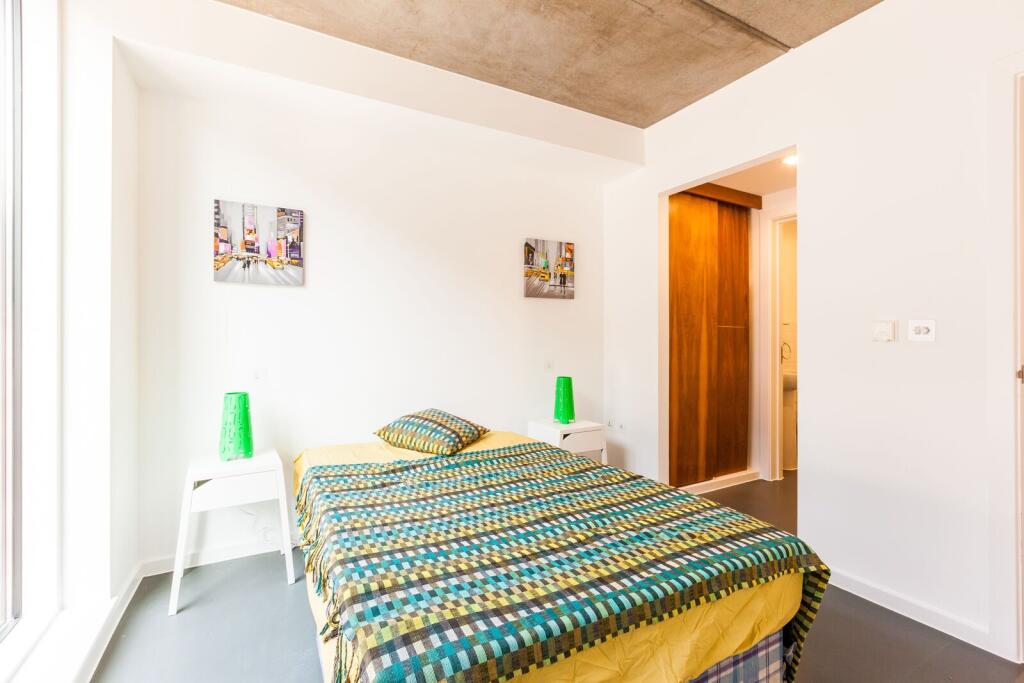 Apartment in London - More