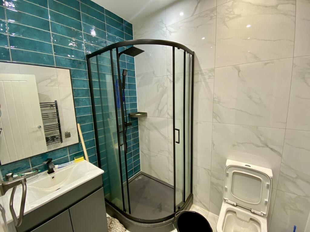 East Parade, Bradford, West Yorkshire, BD1 - View 5