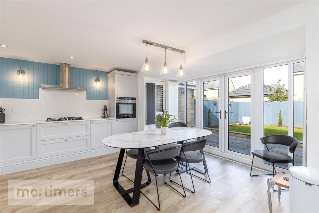 House in Ribble Valley, Waddow Heights, Clitheroe - View 2