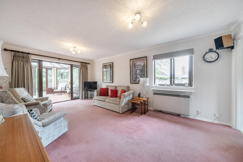 House in Watford, Hertfordshire - View 3