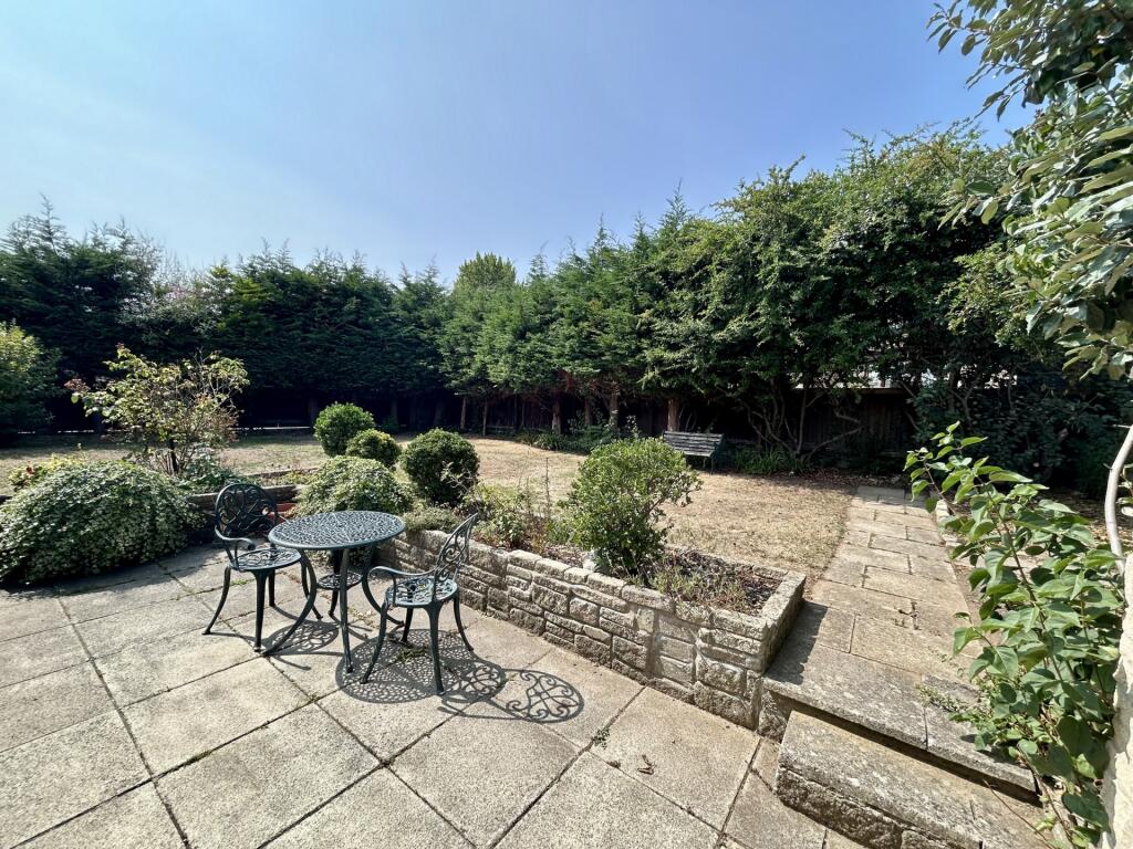 Additional image 2 of Sutton Grange, Yeovil, BA21