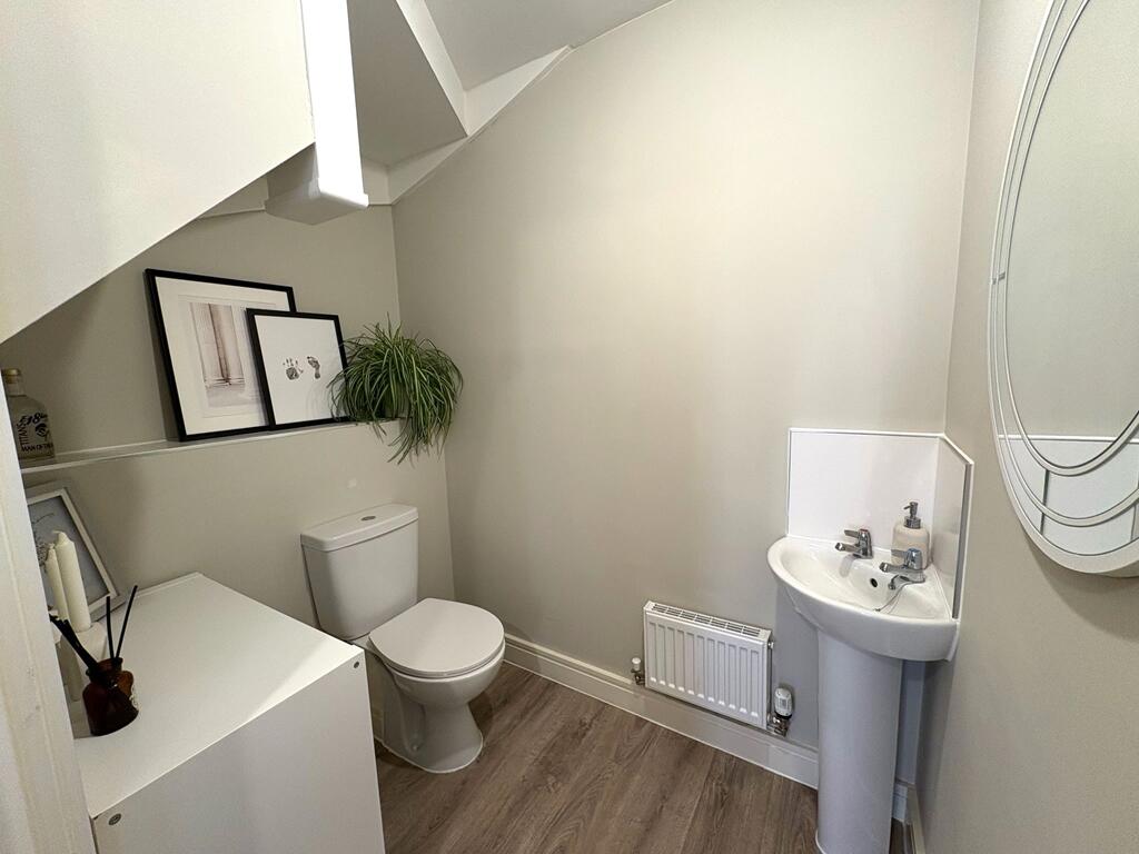 Meadow Acre Road, Honiton photo 3