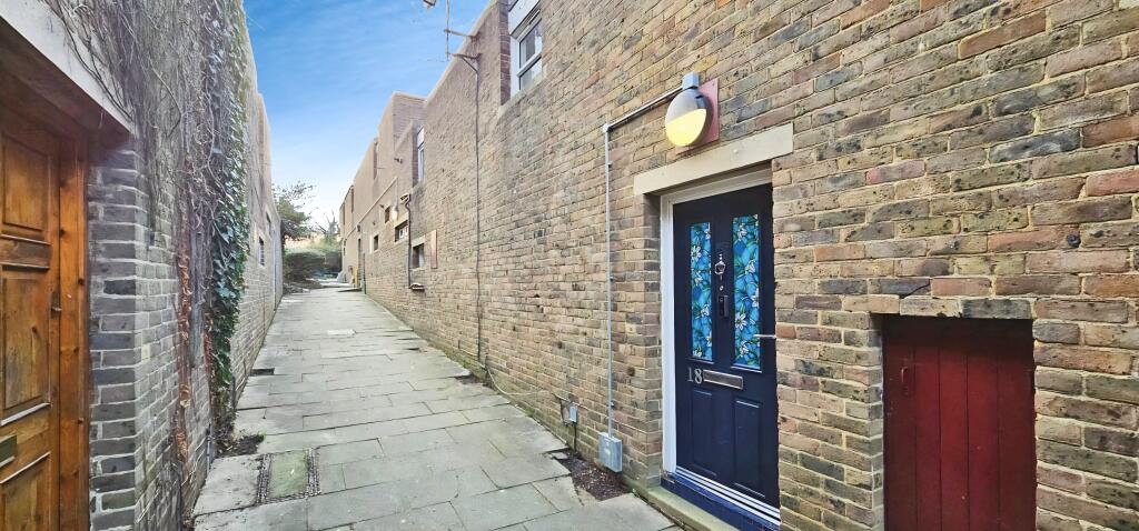 Main image of property: Charters Cross, HARLOW