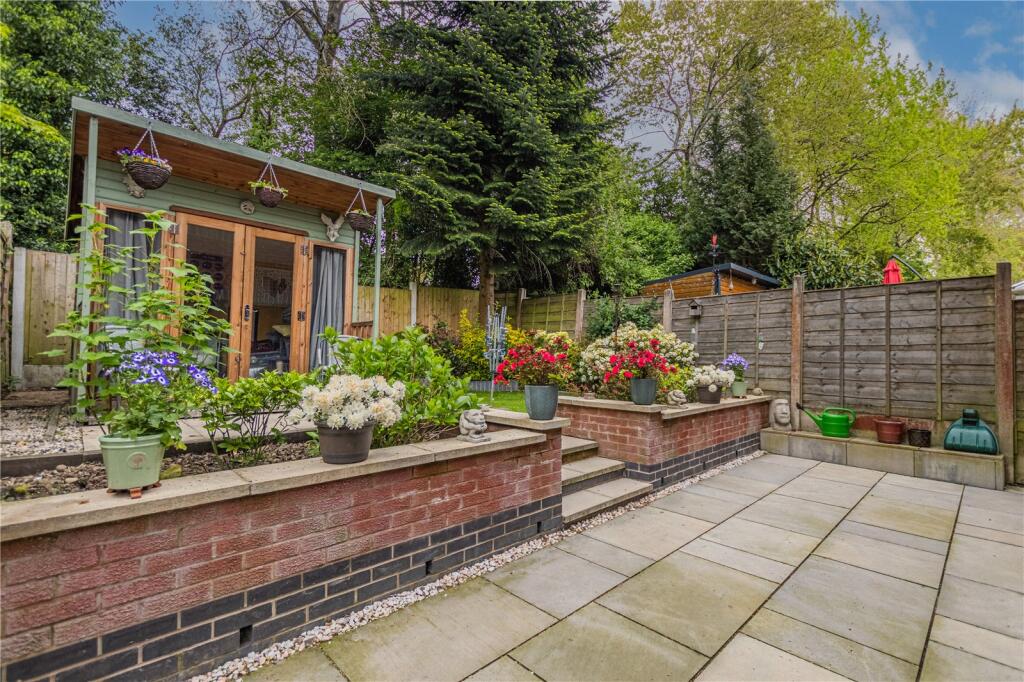 Harland Way, Norden, Rochdale, OL12 photo 4