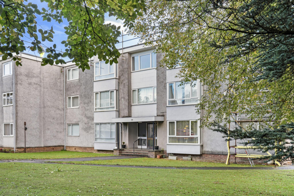 2-bed flat on Falside Road, Paisley, £120,000