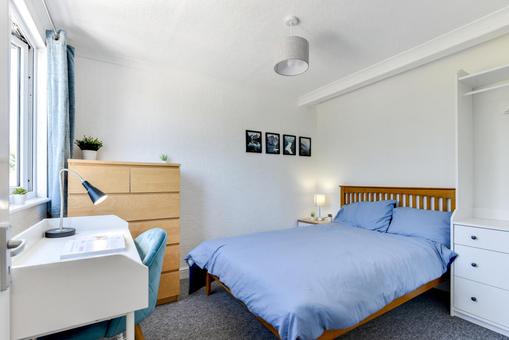 Main image of property: Hollingbury Road, Brighton, BN1