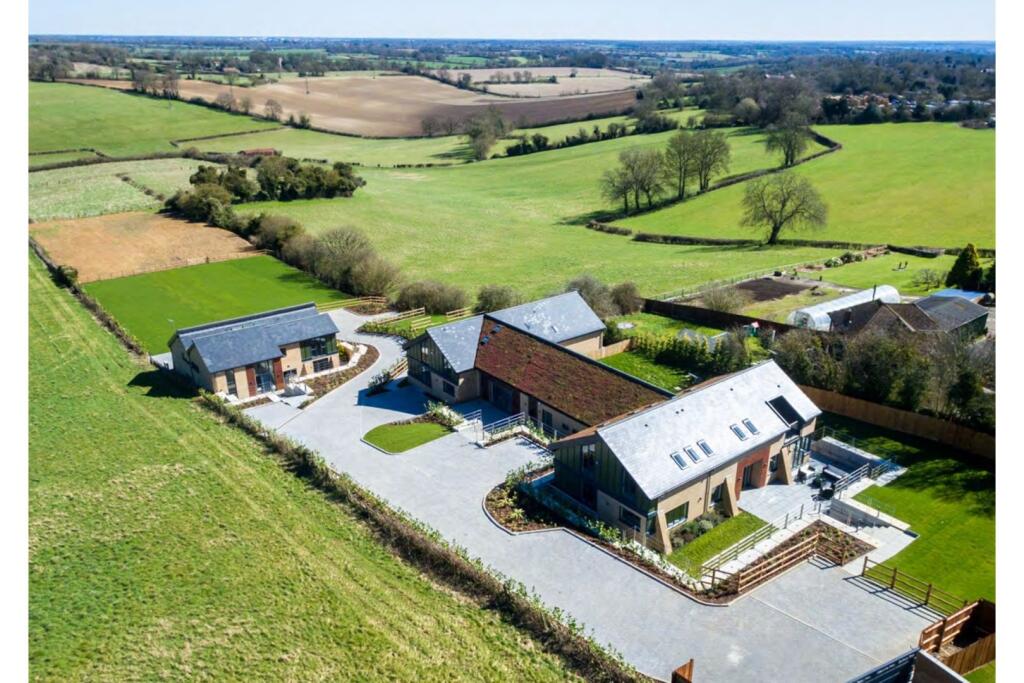 Main image of property: Common Road, Kensworth, LU6