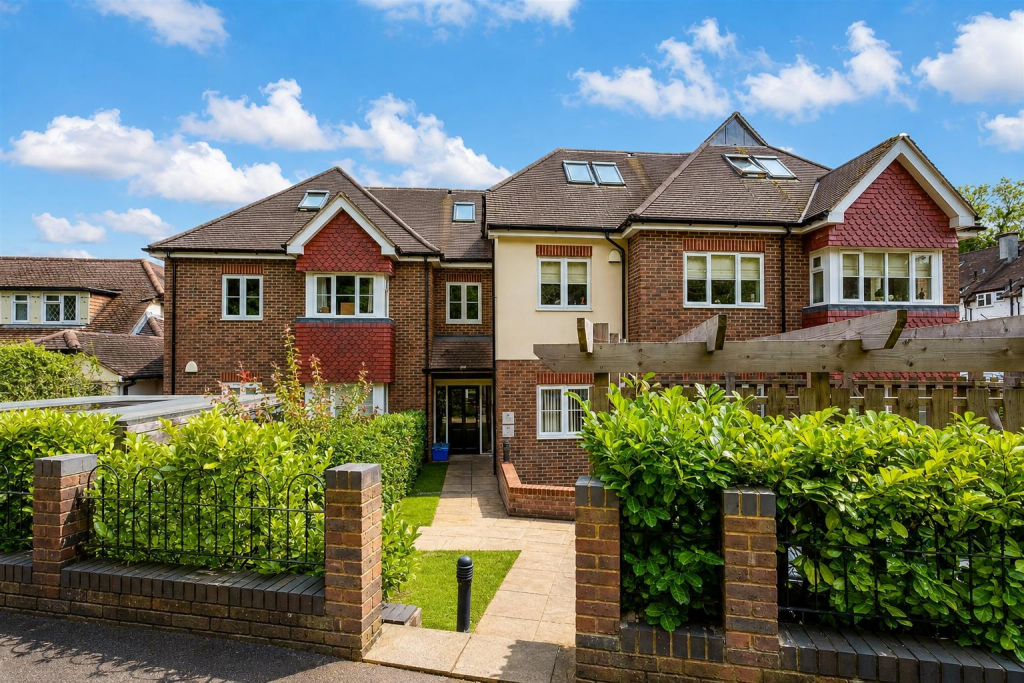 Main image of property: 2 Outwood Lane, Chipstead, Coulsdon