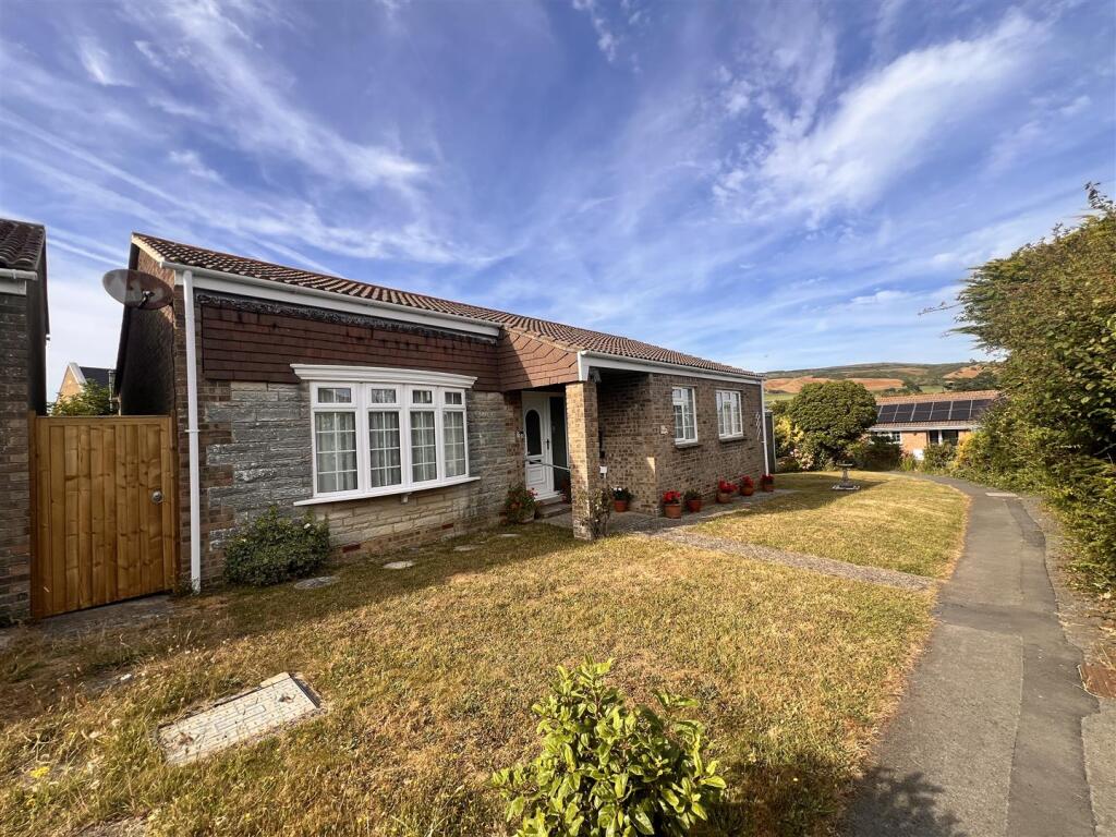 Ashley Way, Brighstone, Newport, Newport