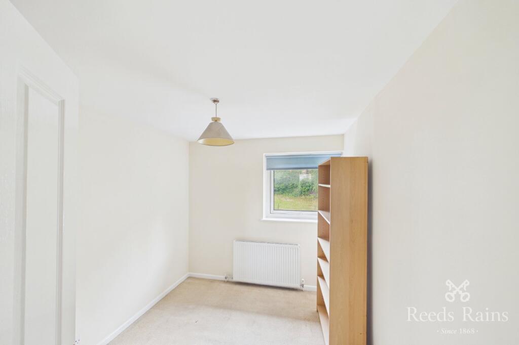 Apartment in Rotherham, South Yorkshire - View 5