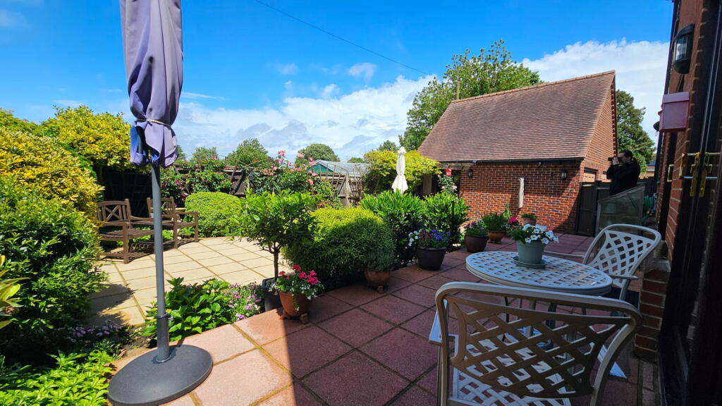 House in Dover, Deal - View 2